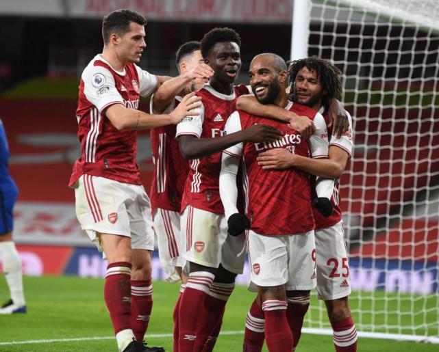 PANDA-摔跤大奖赛焦点战：滇池天狼队大胜齐鲁白虎队，外线火力全开。豪门底蕴再次显现的简单介绍