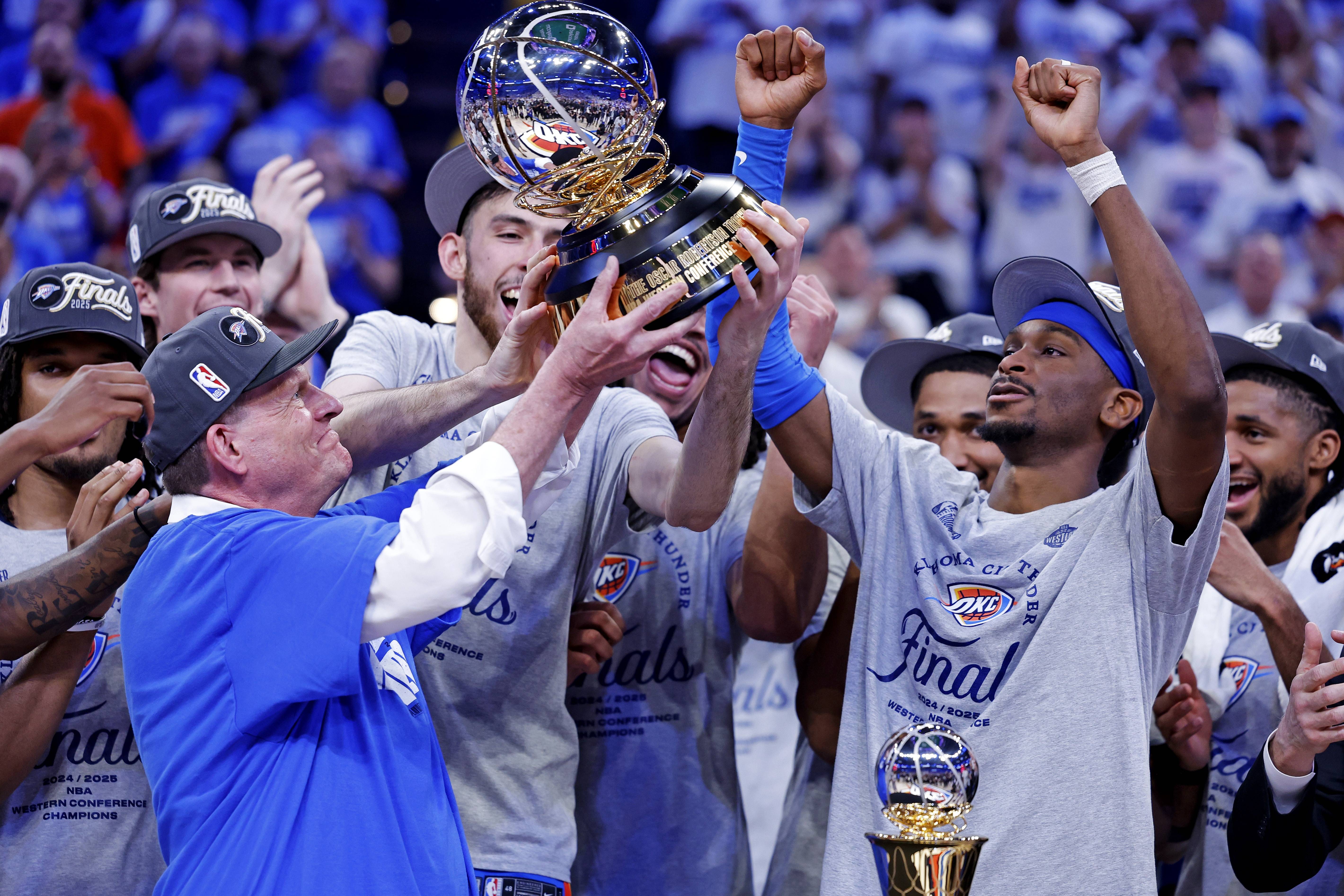 熊猫体育-俄克拉荷马雷霆关键时刻防线松动，志在CBA季后赛名次提升，媒体盛赞，阵容厚度经受考验的简单介绍